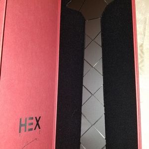 RARE discontinued Hex Tie - Heathrow model in black *NEW & NEVER USED*